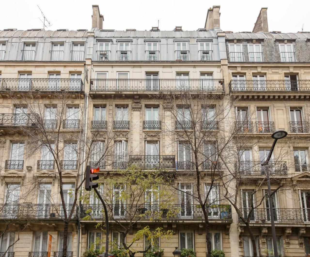 08 Design Flat Republique Leilighet Paris Eksteriør bilde